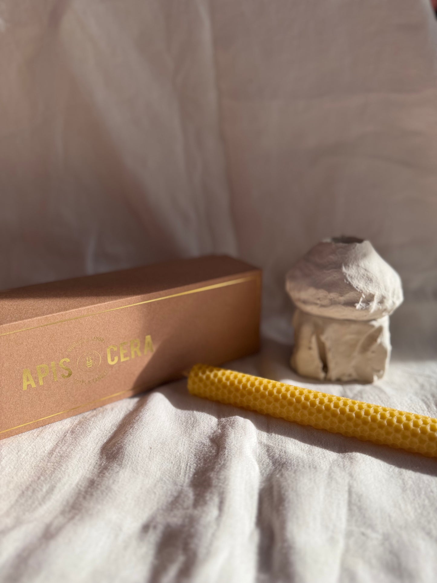 Duo bougies en cire d’abeille & bougeoir Ven 04