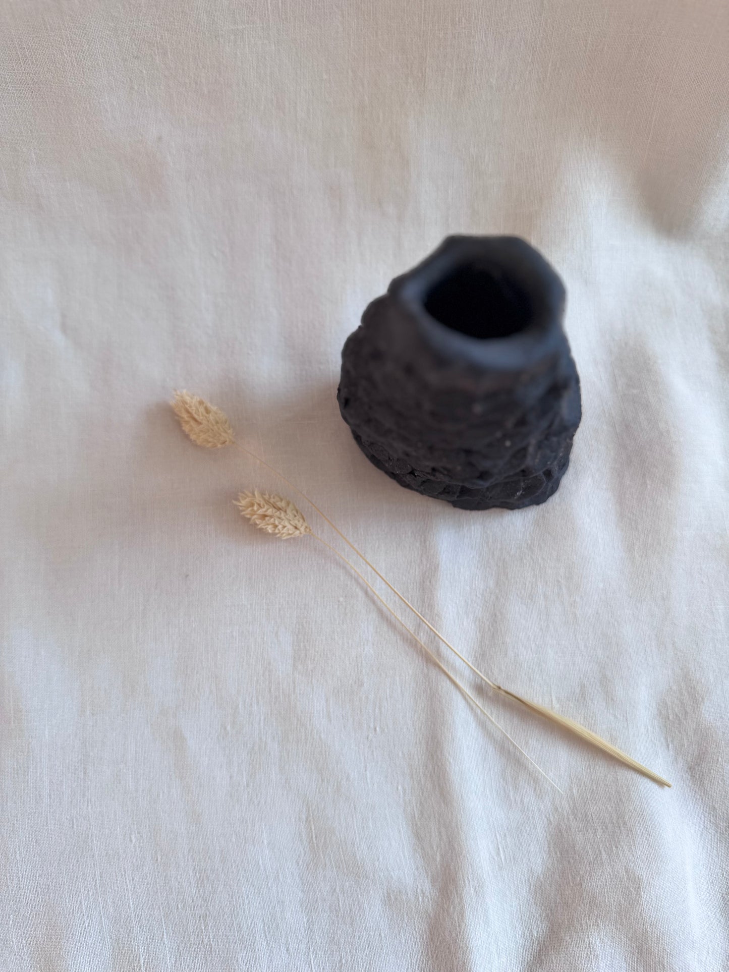 Bougeoir en grès noir - Hom 08