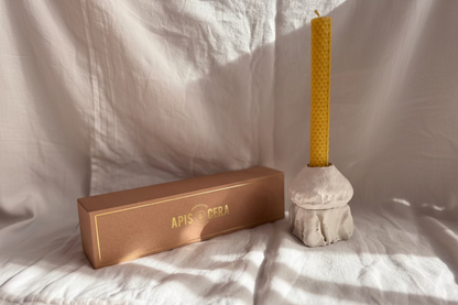Duo bougies en cire d’abeille & bougeoir Ven 04