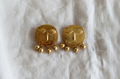 Détail boucles golden fancy dudes – finition dorée artisanale